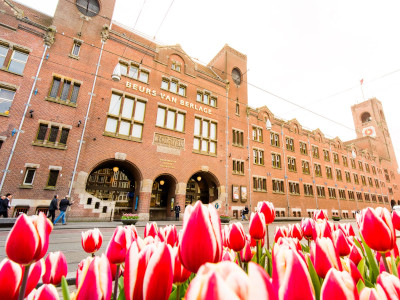 Beurs van Berlage with tulips